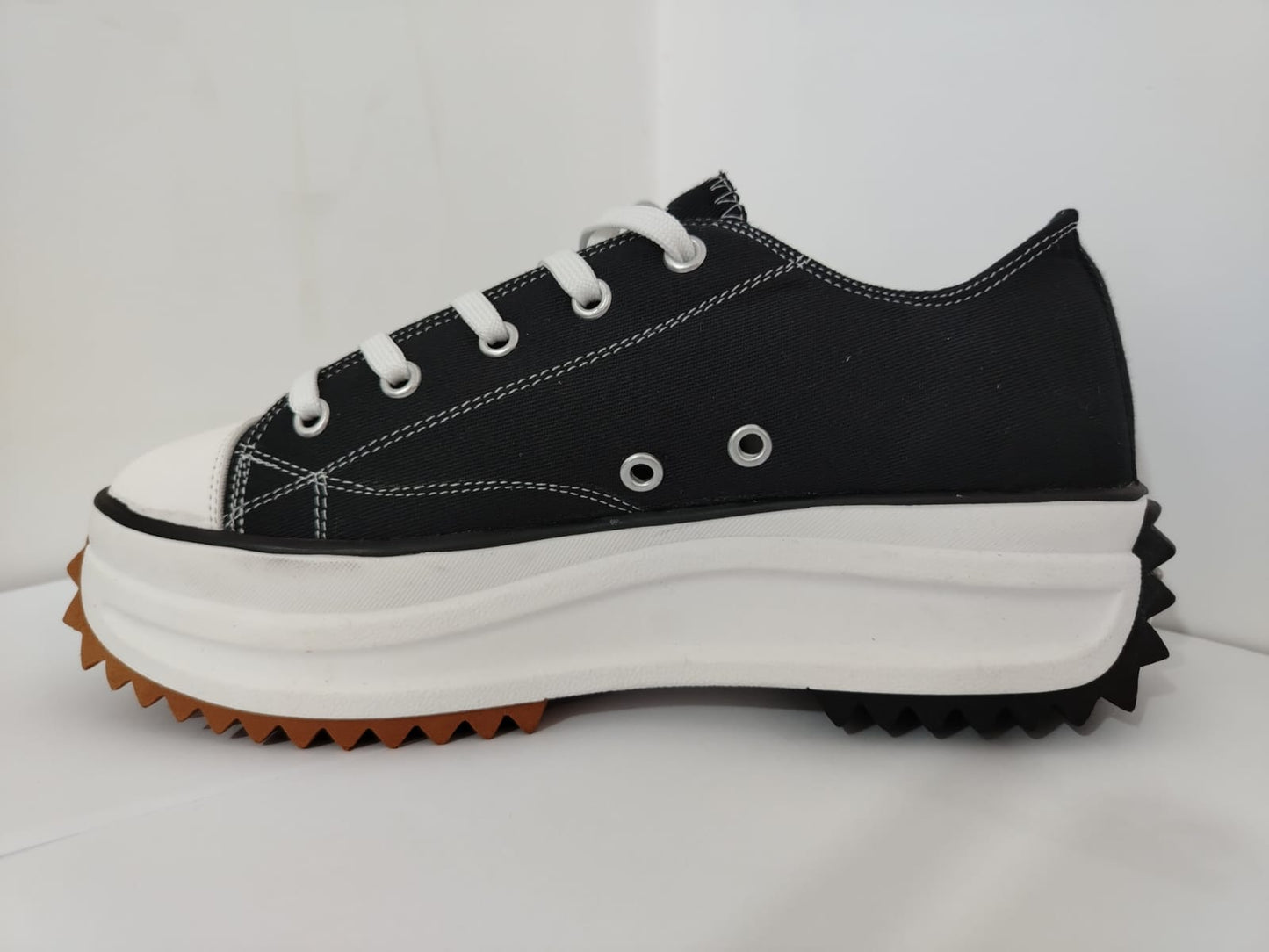 ZAPATILLAS URBANAS TIPO CONVERSE